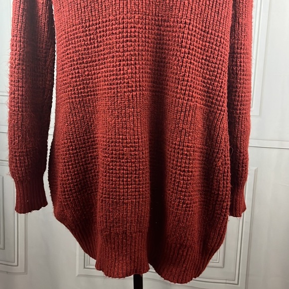 Red fuzzy cardigan 🖤 - Picture 10 of 12